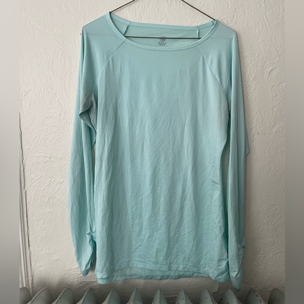 Gaiam long sleeve yoga shirt